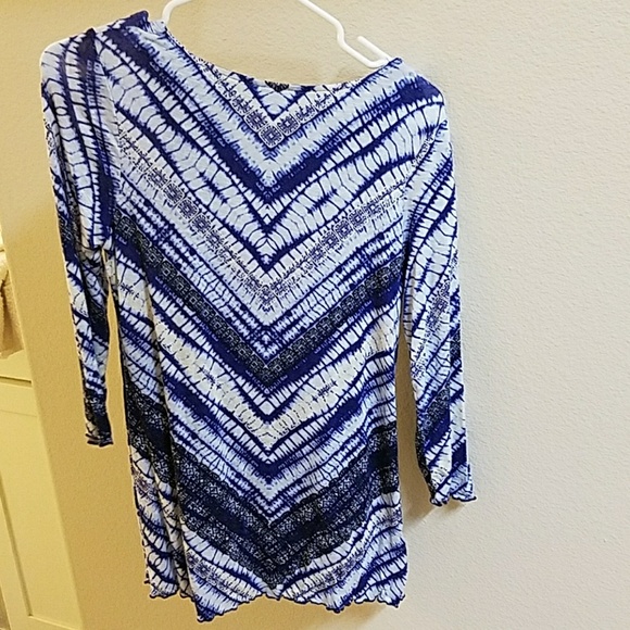 Top - Picture 3 of 3